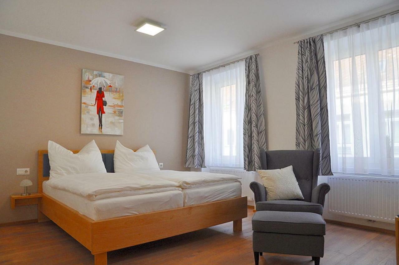 Bed Bike & Breakfast Bed & Breakfast Traismauer Екстериор снимка