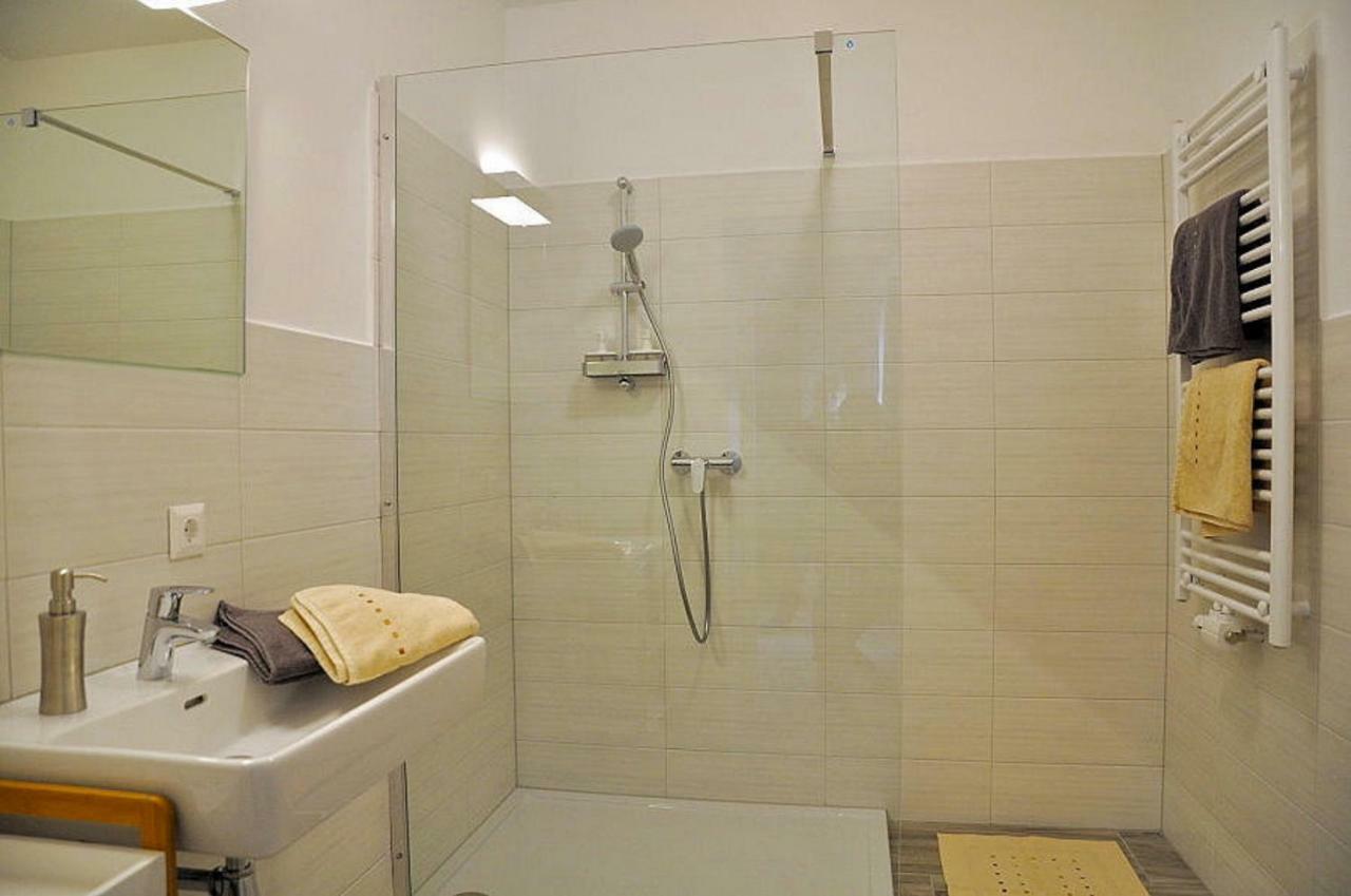 Bed Bike & Breakfast Bed & Breakfast Traismauer Екстериор снимка